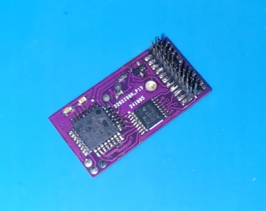 Dekoder Plux22